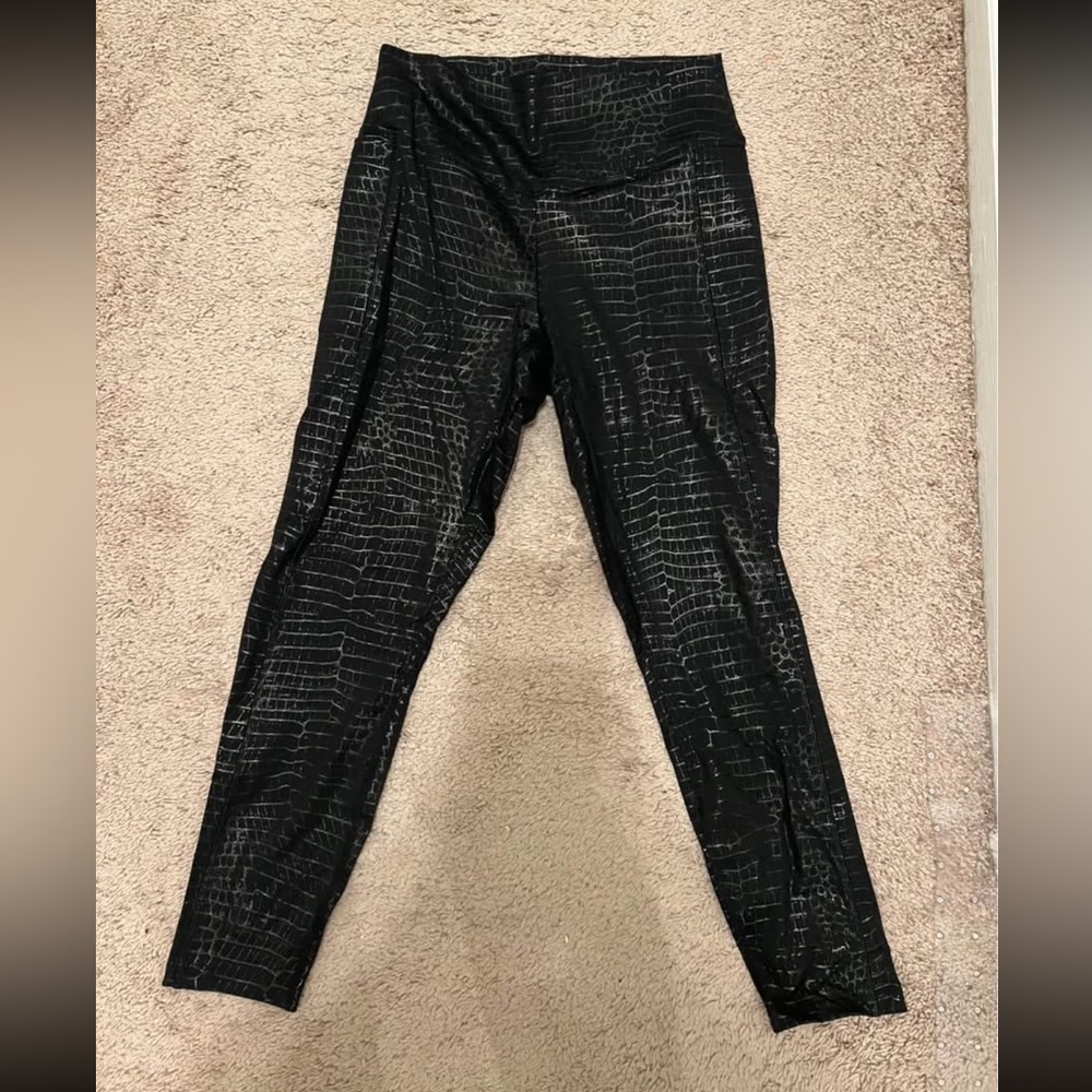 Victoria's Secret PINK Ultimate Crocodile Leggings